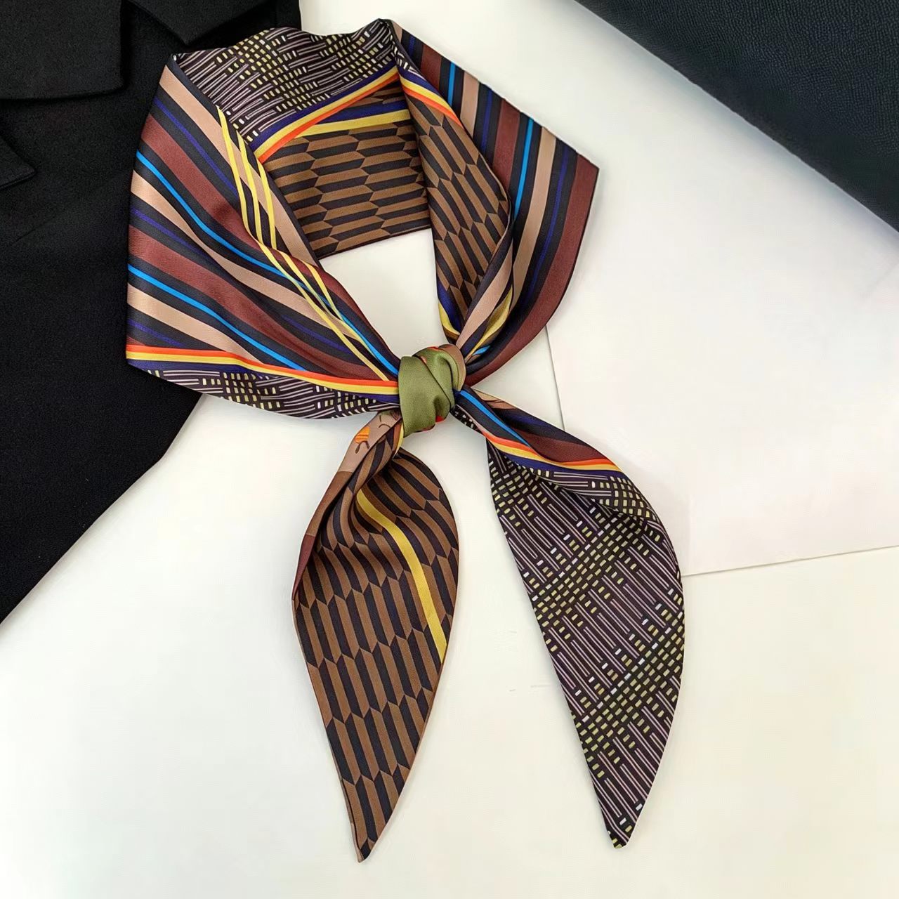 Scarf Silk Neck - Syal Sutra Mewah Motif Cetak, Pita